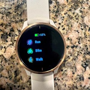 Garmin Venu 43mm Running Smartwatch - Gold/Sand